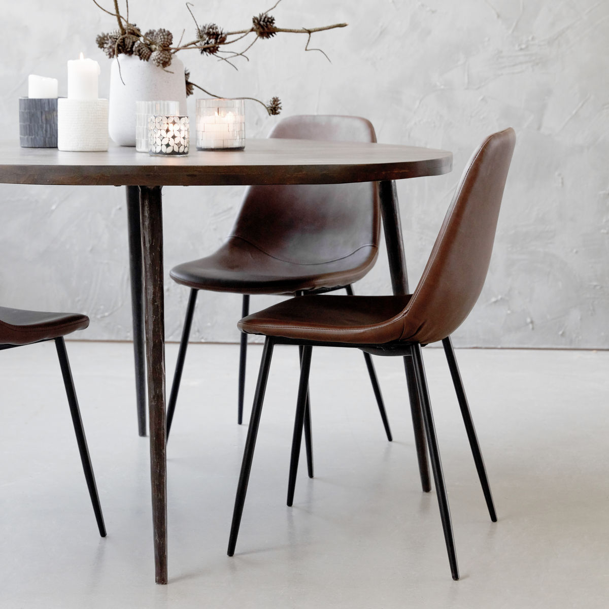 House Doctor Forms stol Brown Balck kr 995. Olen Mobel Aksel Hansson in stunning colors | Stol