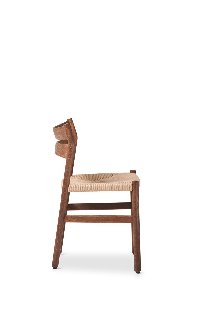 DK3 BM1 Chair eik kr 7514. ( Ikke utstillt i butikken DK3 BM1 Chair eik kr 7514. ( Ikke utstillt i butikken
