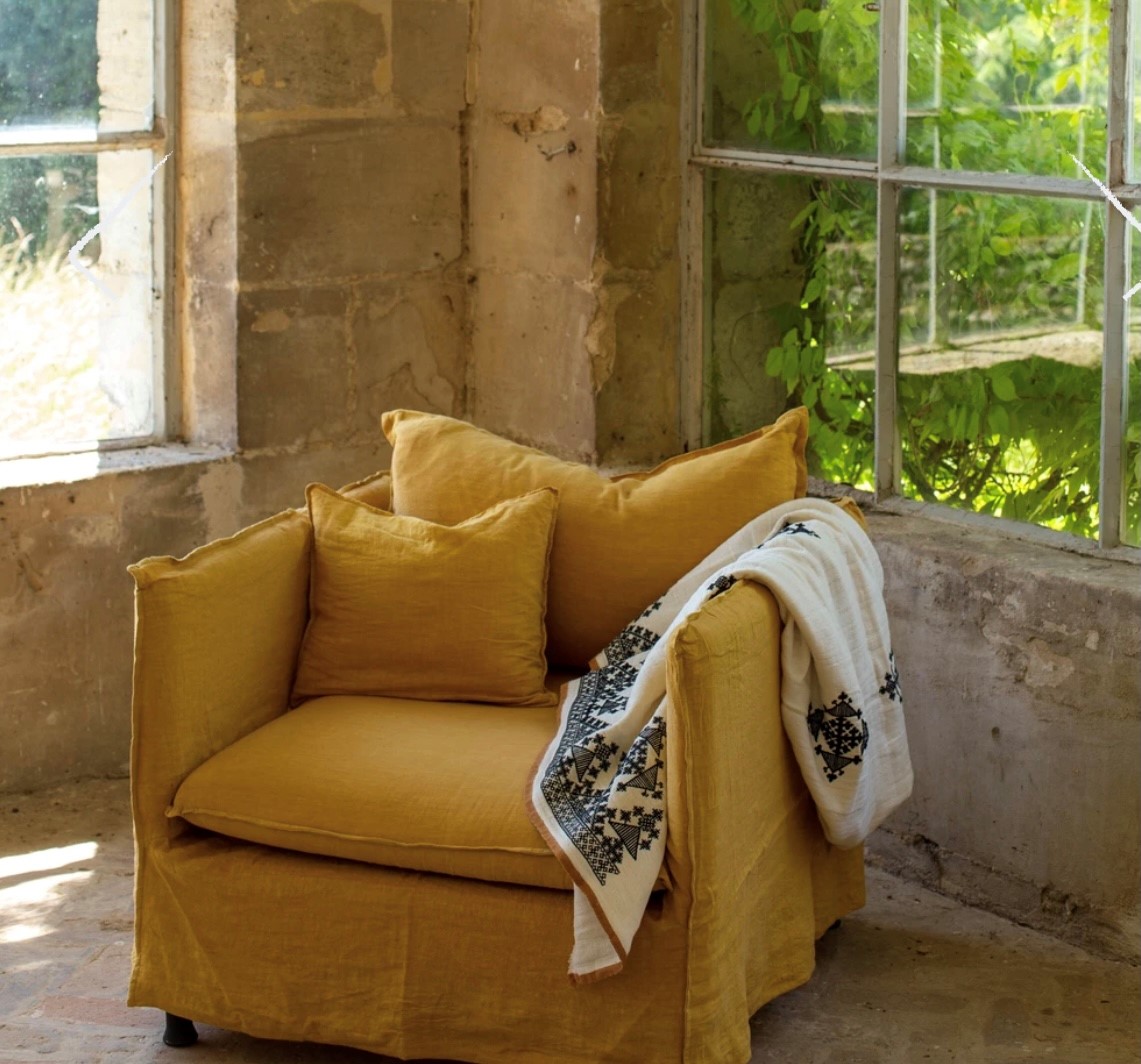 Caravane Holi Arm Chair - Selena washed linen. 85x85cm Høyde 64cm ...