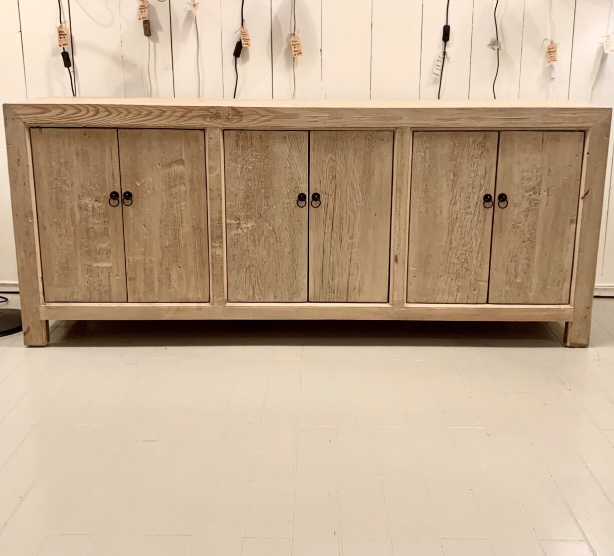 Vintage skjenk – Natur. 218x40cm. Høyde 90cm. KOMMER PÅ LAGER 24 FEBRUAR