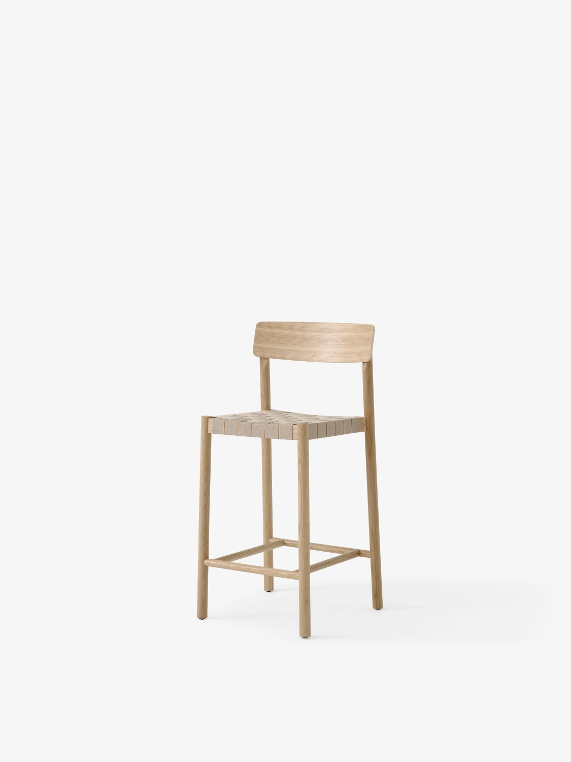 &Tradition Betty TK12 Bar Chair – Oak – Linen natur Webbing. Seat H: 65cm.